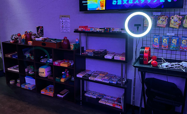 懐かしさ強めのオモチャから最新ボードゲームまで勢ぞろい。